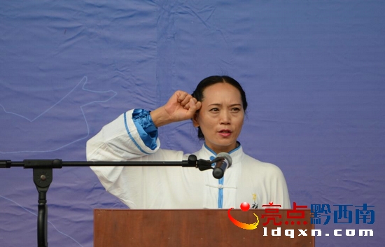運(yùn)動(dòng)員代表宣誓.jpg