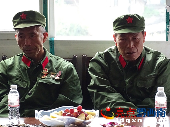 參戰(zhàn)老兵代表.JPG